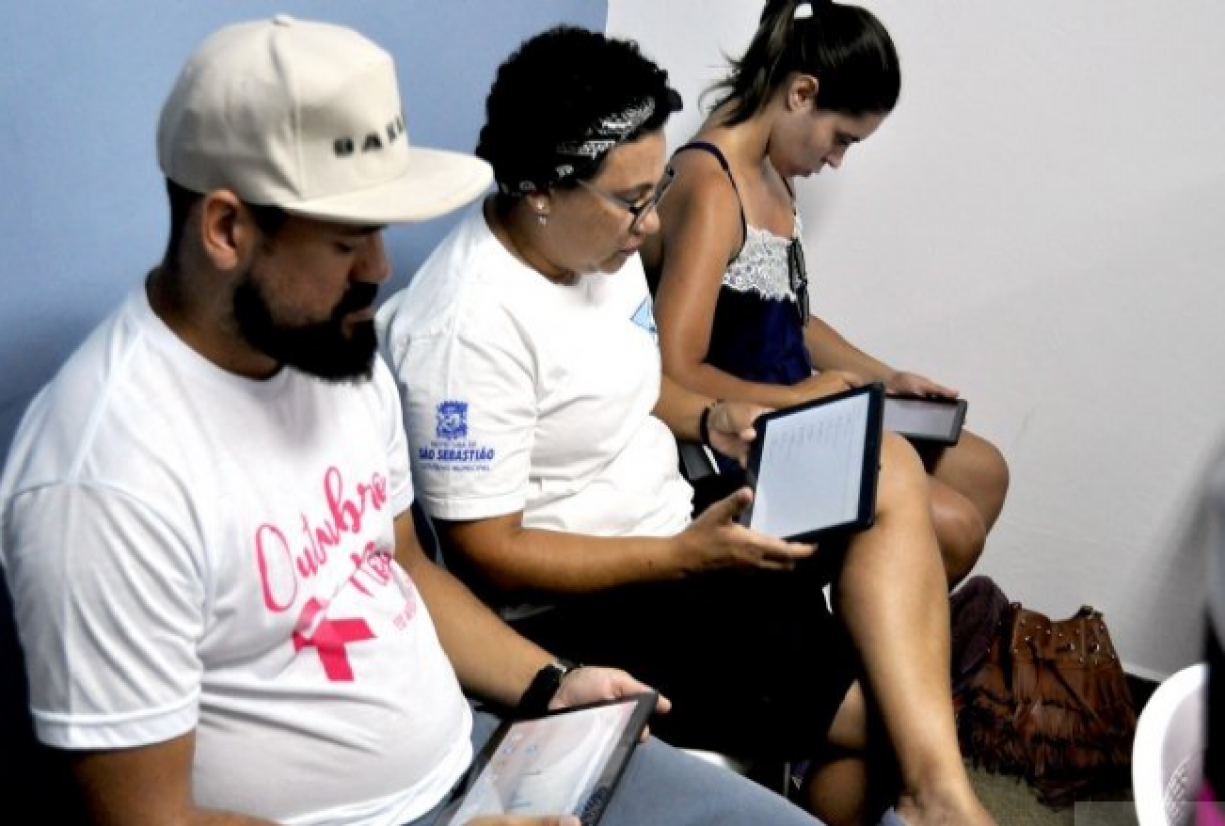 Agentes Comunitários de Saúde de São Sebastião passam por capacitação para o uso de tablets